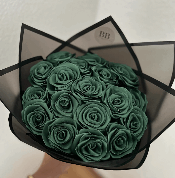 18 roser i ‘Emerald’